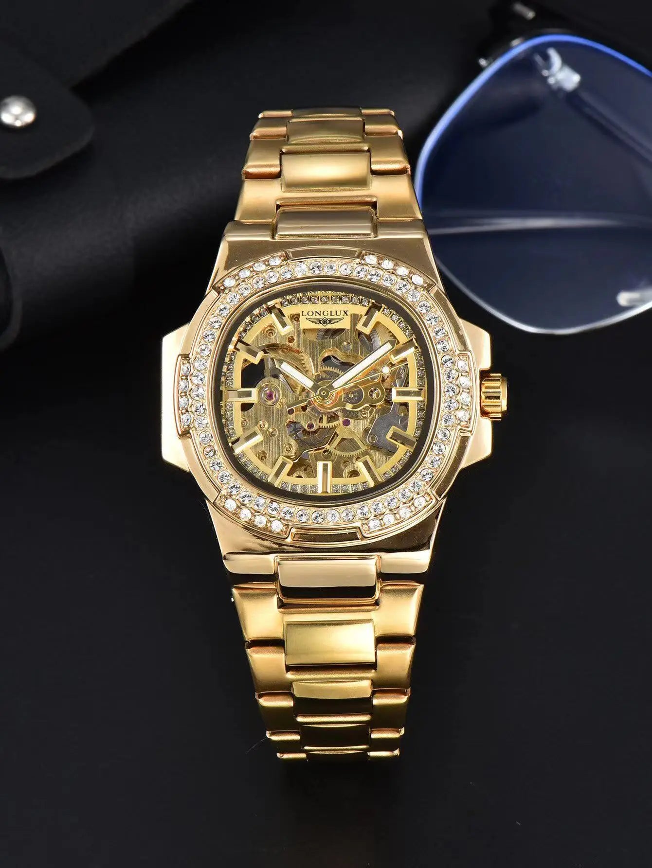 S050cd9fb369544daa5af63382f1700cci